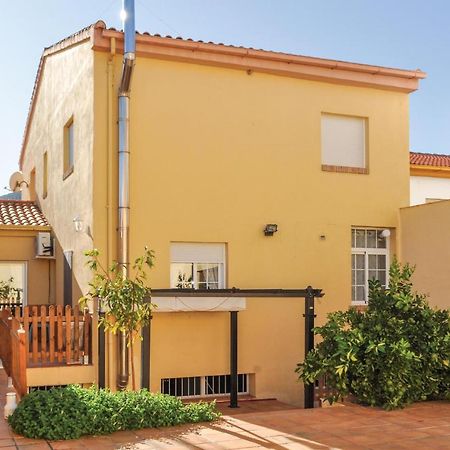 Cozy Home In Olivares With Outdoor Swimming Pool 外观 照片