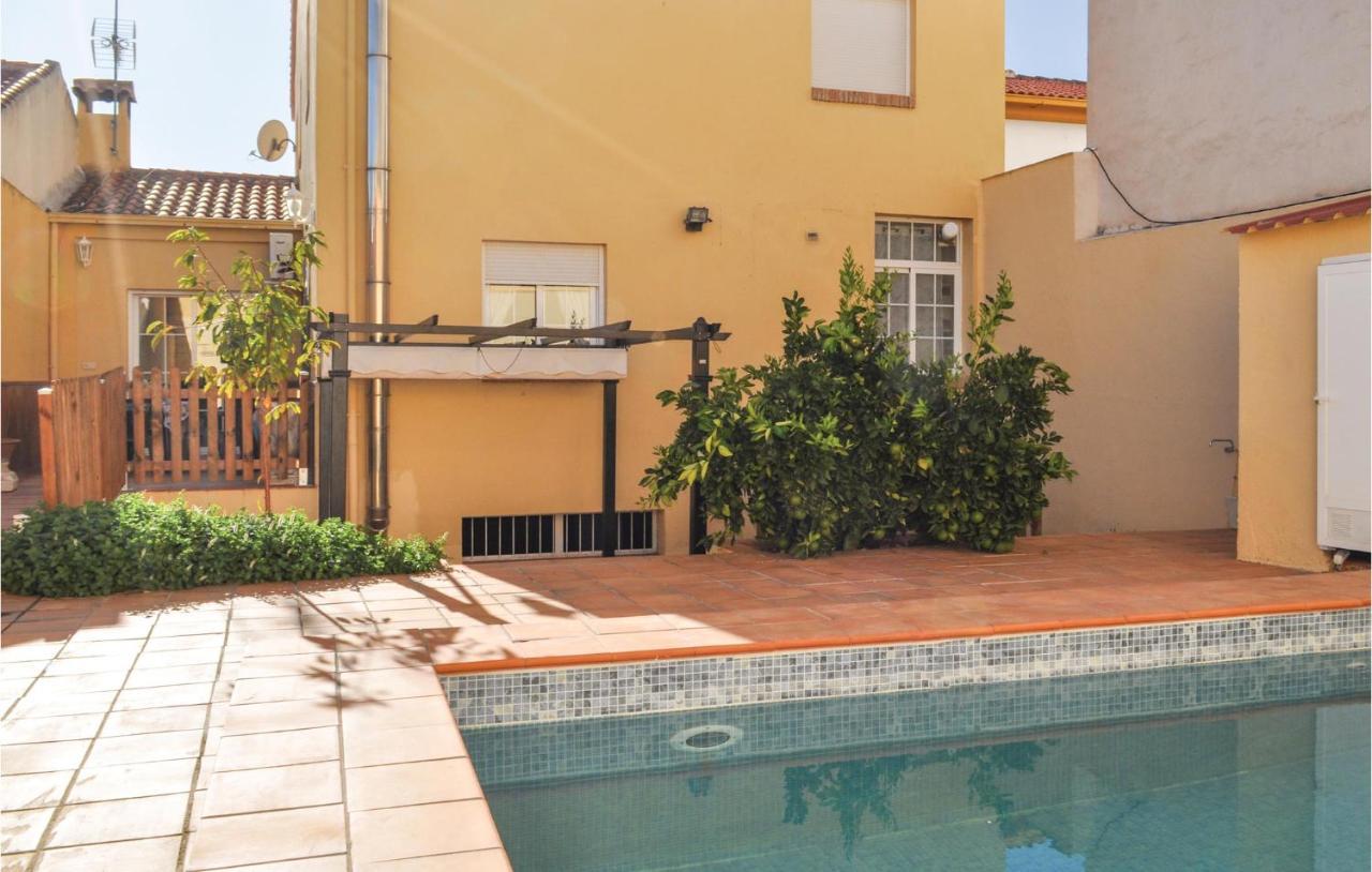 Cozy Home In Olivares With Outdoor Swimming Pool 外观 照片