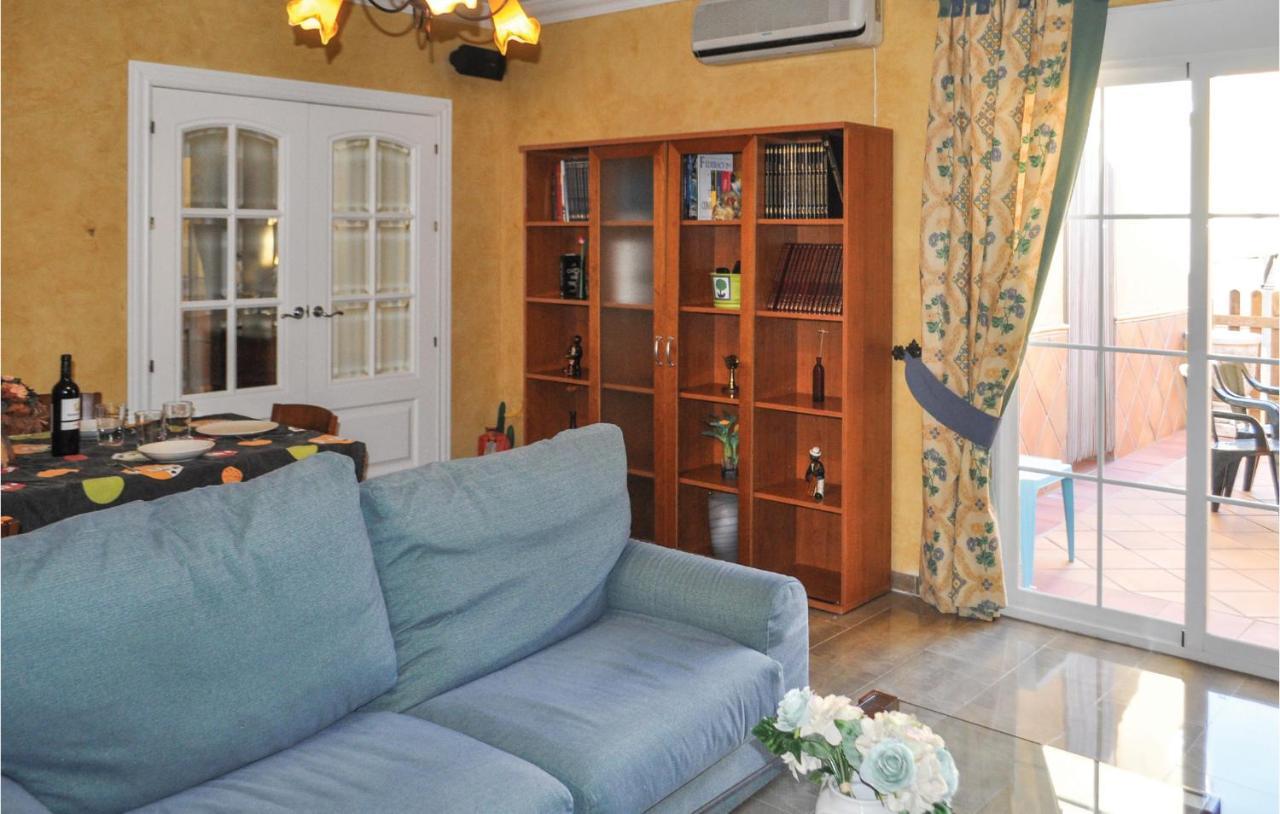 Cozy Home In Olivares With Outdoor Swimming Pool 外观 照片