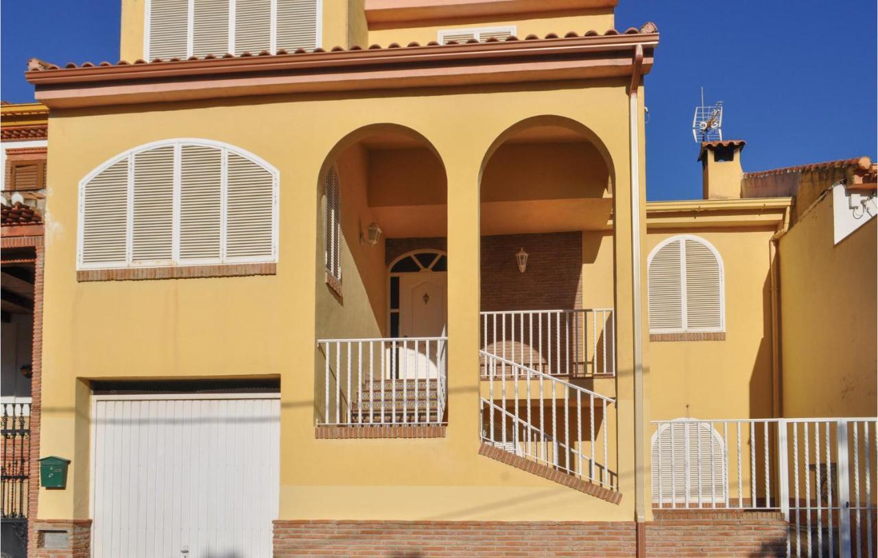 Cozy Home In Olivares With Outdoor Swimming Pool 外观 照片